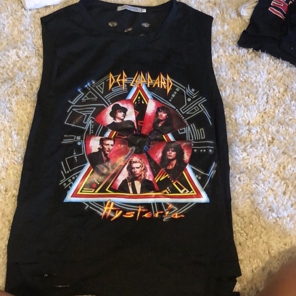 Holed defleppard hysteria